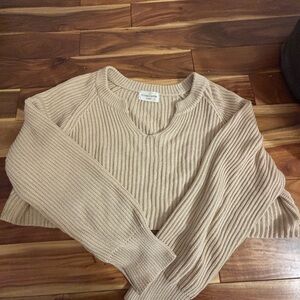 Urban Outfitters Cream V-Neck Sweater Chunky Knit Cozy
